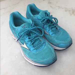 Blue Mizuno Running Shoes